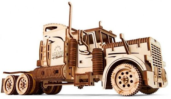 3D-конструктор Ugears Тягач VM-03 70056