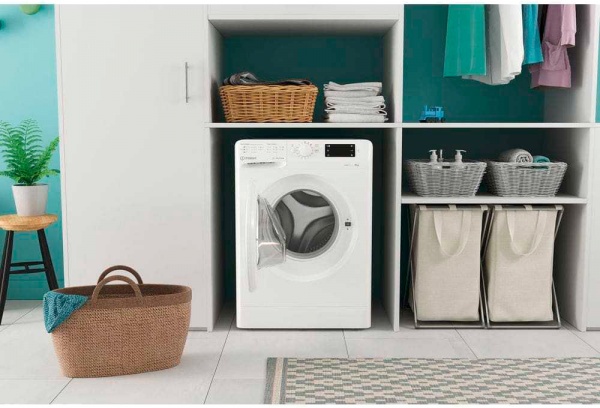 Стиральная машина Indesit OMTWSE61252WEU