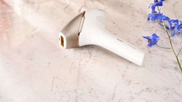 Фотоэпилятор Philips Lumea Series 9000 BRI955/00 Lumea IPL 9000 Series BRI955/00