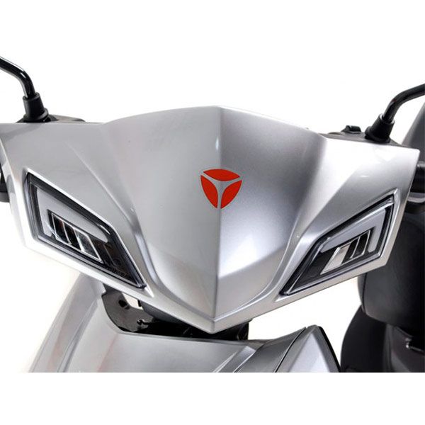 Електроскутер YADEA S-WAY (silver)