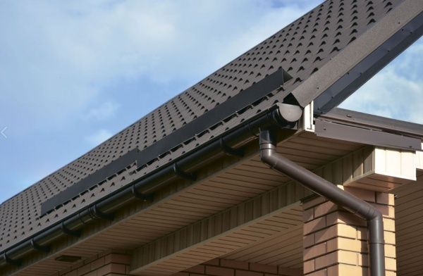 Комплект водосточной системы Giza Акционный 120 мм 6 м коричневый 