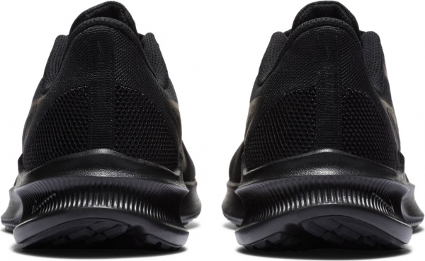 Кроссовки Nike Downshifter 10 CI9984-003 р.US 11,5 черный