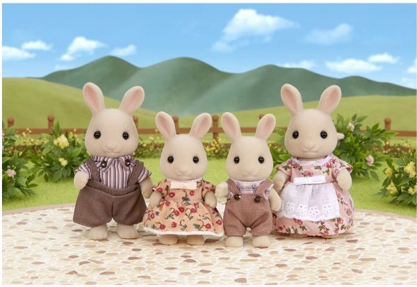 Игровой набор Sylvanian Families Семья Молочных Кроликов 