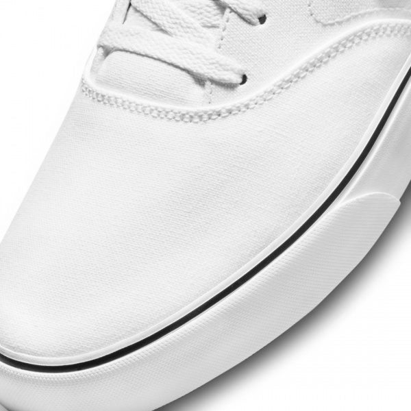 Кросівки Nike DM3494-100 р.44,5 білий