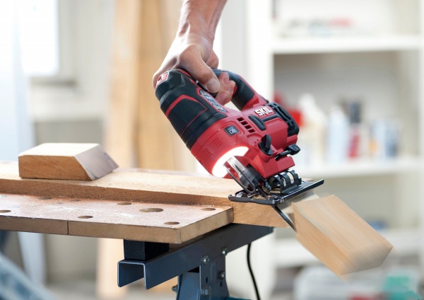 Електролобзик SKIL SW1E4531GA