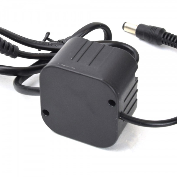 Блок питания Full Energy BG-142 13.5 В / 2 А для домофонов