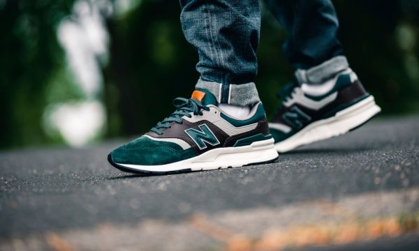 Кроссовки New Balance CM997HXA CM997HXA р.11,5 зеленый