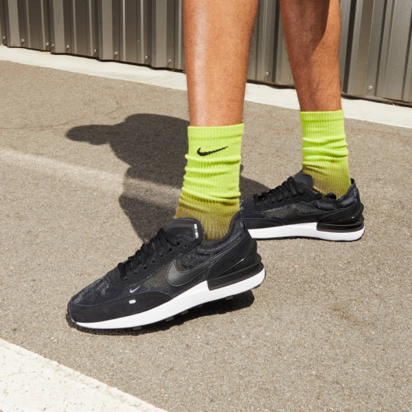 Кроссовки Nike WAFFLE ONE DA7995-001 р.40,5 черный