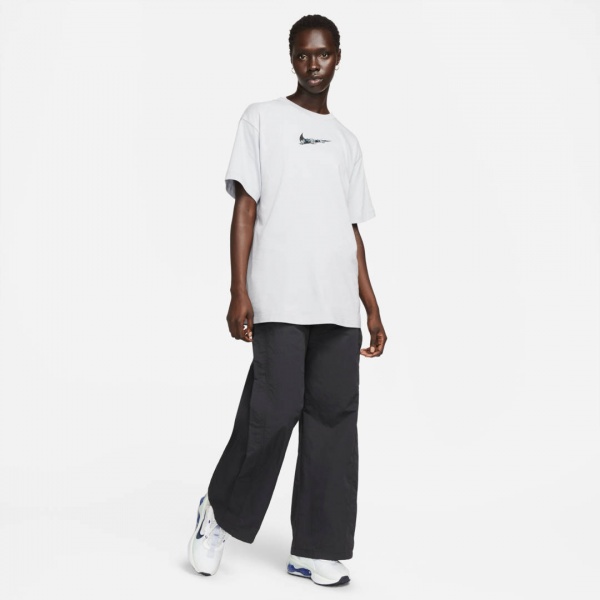 Футболка Nike W NSW TEE BF VDAY DN5886-012 р.M сірий