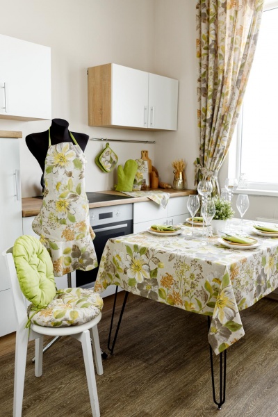 Скатерть Цветок зеленый 133x133 см La Nuit 