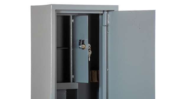 Сейф оружейный Metalzavod ЯОУ-1000 серый (2 ружья + трейзер) 