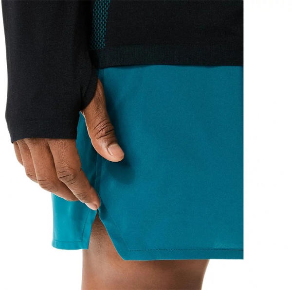 Футболка Asics SEAMLESS LS TOP 2011C394-301 р.M чорно-зелений