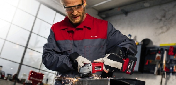 Набір інструментів Einhell шліфмашина AXXIO 18/125 Q+шуруповерт TE-CD 4431151+4513926+4512