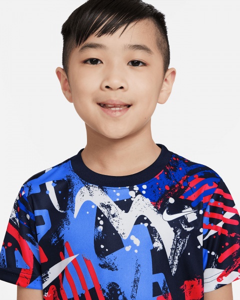 Комплект дитячого одягу Nike DF THRILL TEE SHORT SET 86J179-R3R р. 5 червоний