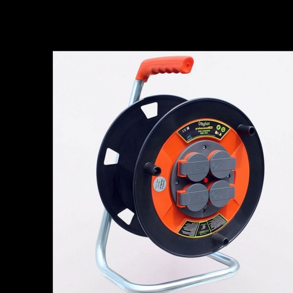 Катушка для удлинителя с заземлением 4 гн. черный с оранжевым 