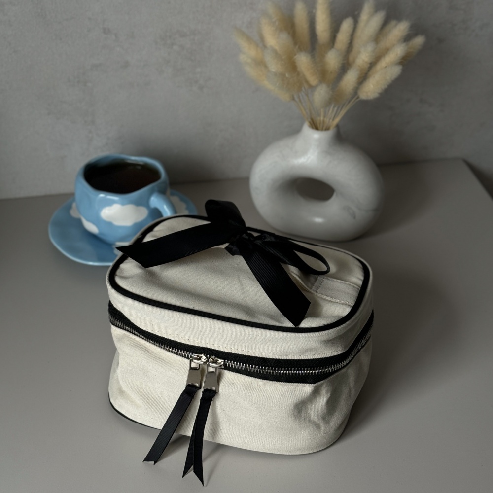 Косметичка Organize с бантиком S белый