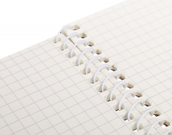 Тетрадь школьная Крафт А6 на пружину 60 листов в клеточку