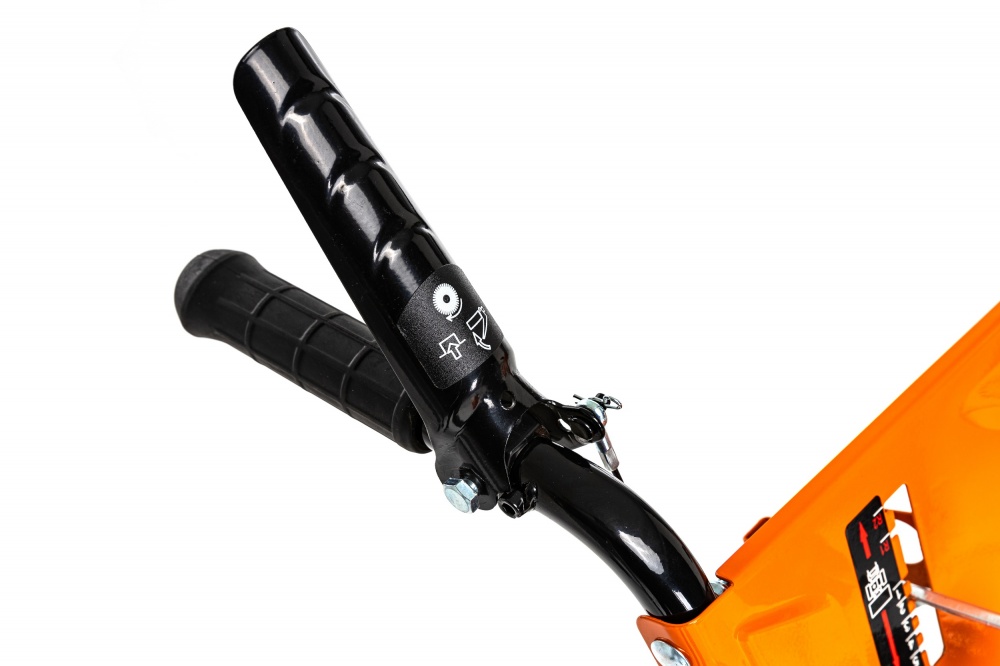 Подметальная машина GTM бензиновая SW600