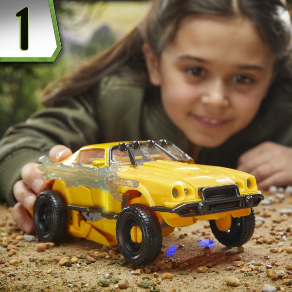 Игрушка-трансформер Hasbro Бамблби серии Трансформеры: Восстание зверей F4055 