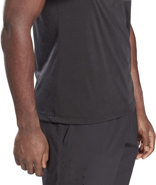 Футболка Reebok GI8399 M чорний