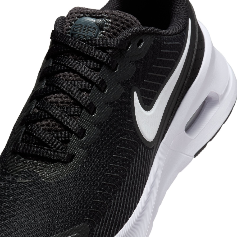 Кроссовки женские демисезонные Nike W AIR MAX NUAXIS HF1233-001 р.40 черные