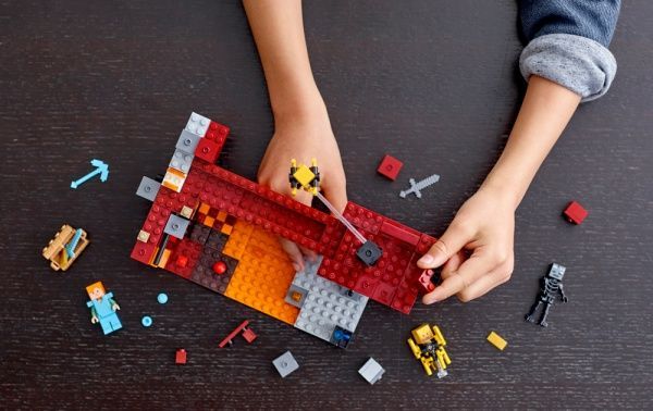 Конструктор LEGO Minecraft Міст Іфрита 21154