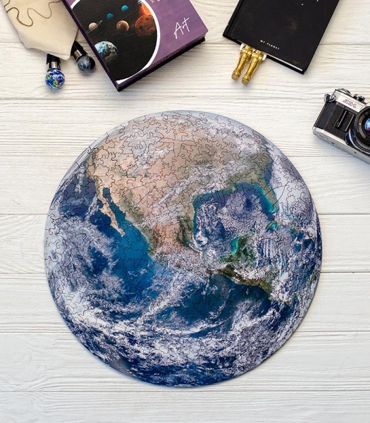Пазл деревянный Земля 30 см PuzzleUp 