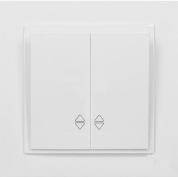 Вимикач прохідний двоклавішний Mono Despina без підсвітки 10 А 250В білий 102-190023-111