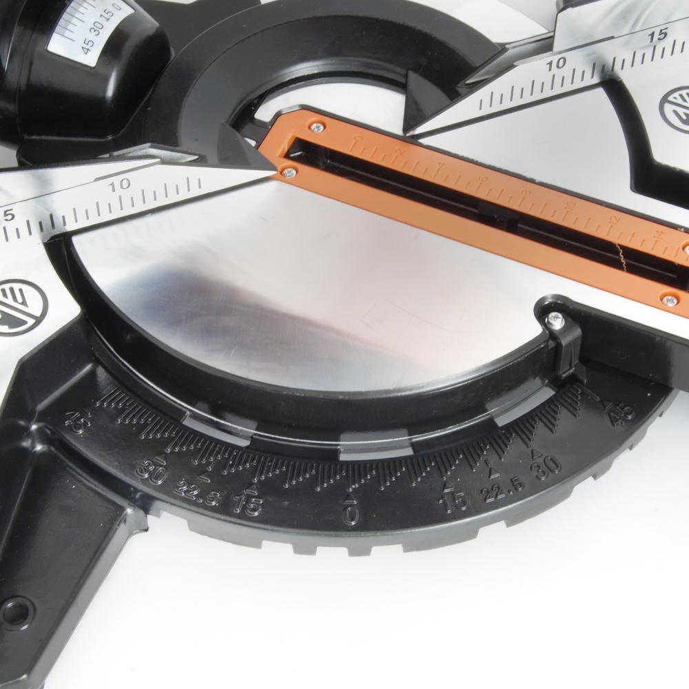 Пила торцовочная PROTON