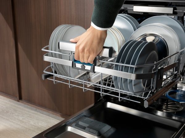 Вбудовувана посудомийна машина Electrolux EEC967300L