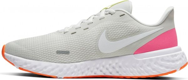 Кроссовки Nike NIKE REVOLUTION 5 BQ3207-007 р.6 разноцветный