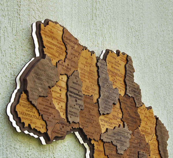 Панно декоративное Карта Украины 3D с подсветкой (220В) 38,5x55 см коричневый 