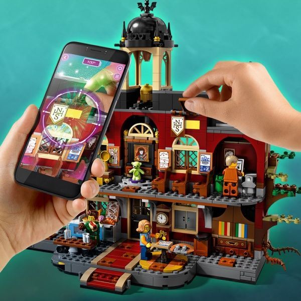 Конструктор LEGO Hidden Side Школа із привидами в Ньюбері 70425