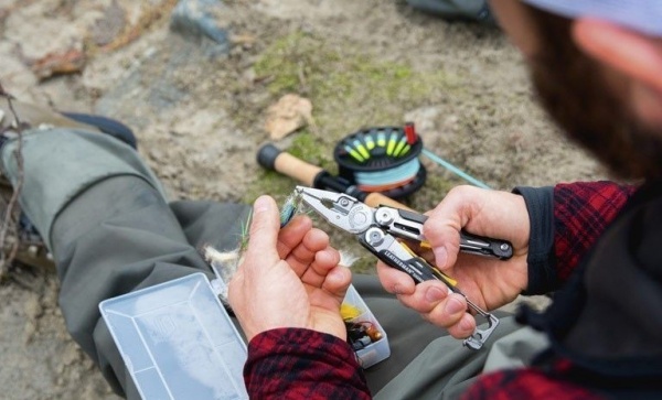 Мультитул Leatherman Signal Aqua, 19 инструментов 832733