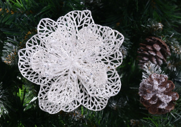 Цветок декоративный новогодняя малая бриллиантовая присыпка 10 см с зажимом