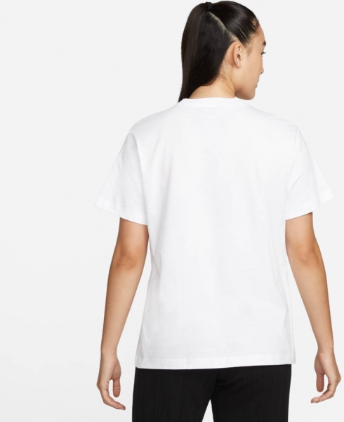 Футболка Nike W NSW TEE BF VDAY DN5886-100 р.XL білий