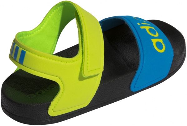 Сандалі Adidas ADILETTE SANDAL K FY8850 р. EUR 33 чорний