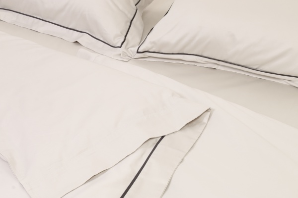 Комплект постільної білизни Solid сімейний білий La Nuit 