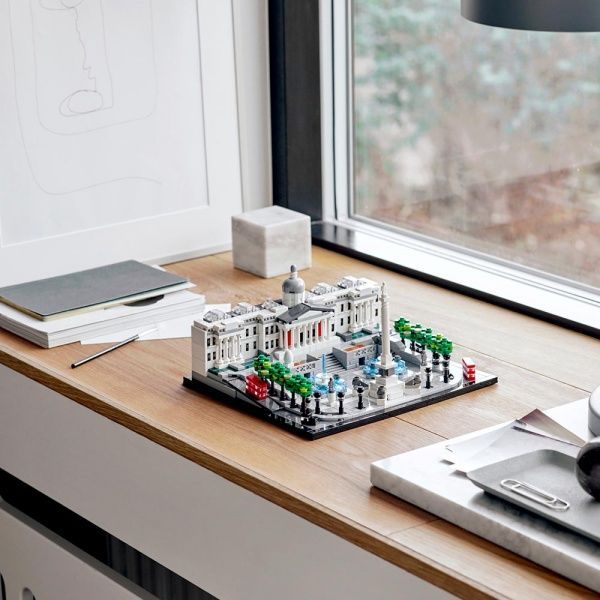 Конструктор LEGO Architecture Трафальгарская площадь 21045