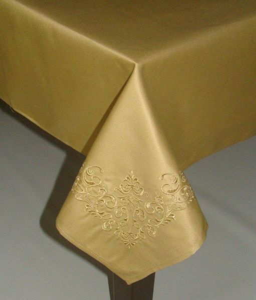 Скатерть «Вензель» 926-18/00 140x180 см песочный Эдельвика 