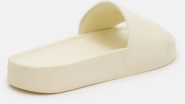 Шлепанцы New Balance 200 SWF200U1 р.37,5 бежевый