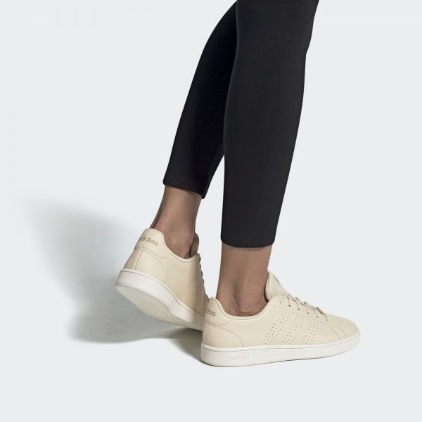 Кроссовки Adidas ADVANTAGE BASE EE7502 р.5 бежевый