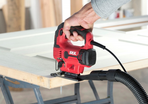 Електролобзик SKIL SW1E4530AA