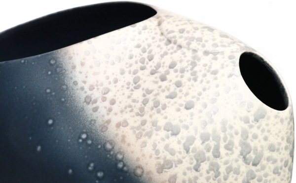 Ваза керамическая синяя/белая 31 см Bernardo