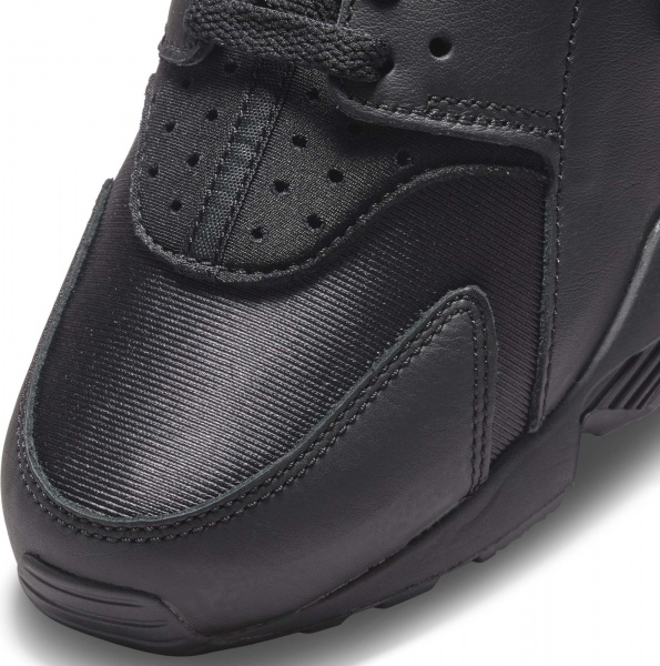 Кроссовки Nike AIR HUARACHE DH4439-001 р.36,5 US 6 23 см черный