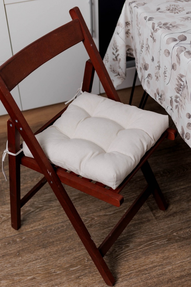 Скатерть Шанталь 133x220 см бежевый с рисунком La Nuit