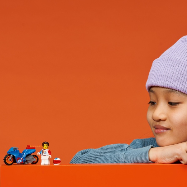 Конструктор LEGO City Каскадерський мотоцикл-ракета 60298