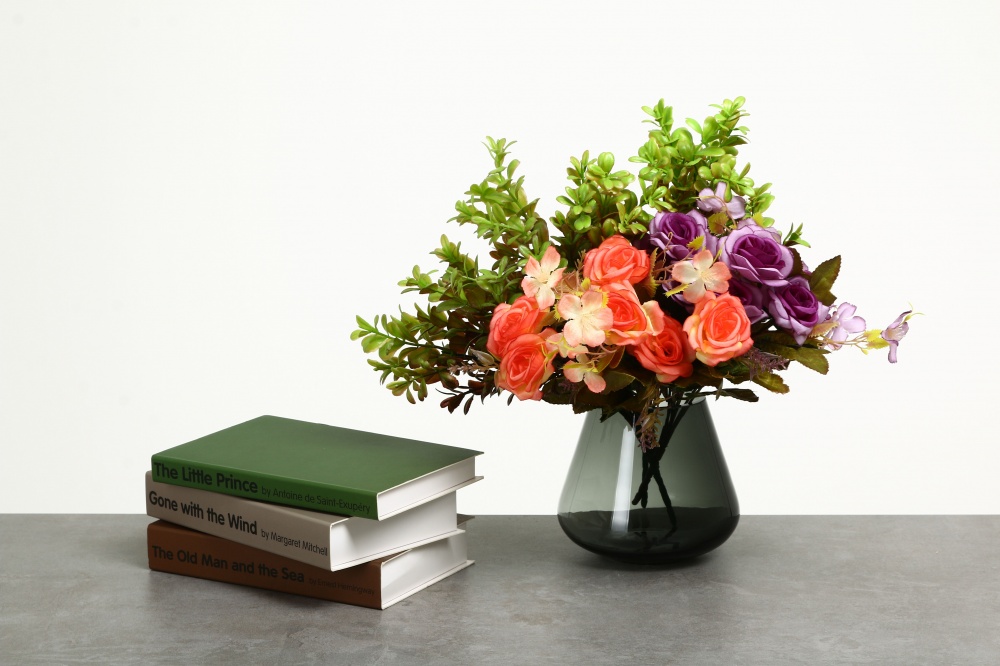 Ваза стеклянная Wrzesniak Glassworks Капля 17-9493 12 см серая