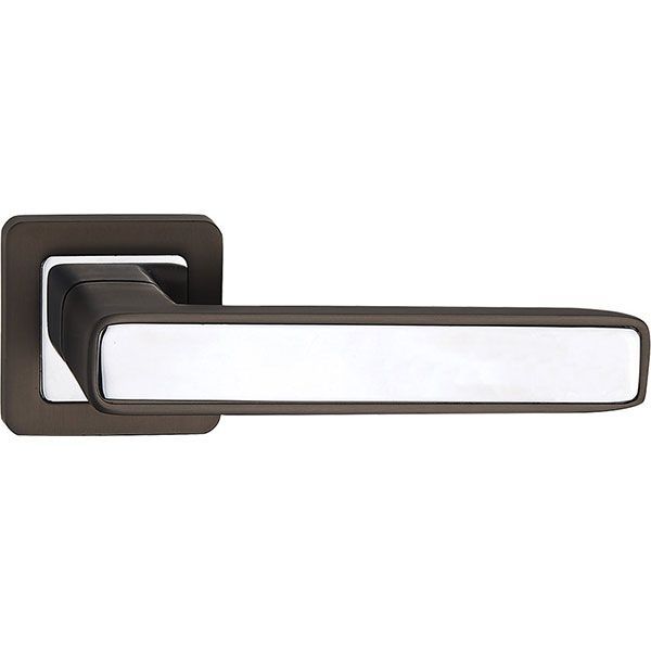 Ручка на розетці Comit Strong хром/титан