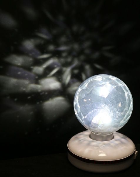 Проектор внутренняя встроенный светодиод (LED) 1 ламп Диско шар QL-200L